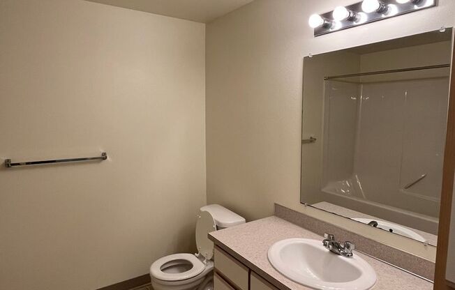 2 beds, 2 baths, 1,350 sqft, $1,650, Unit 111