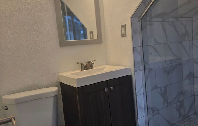 Studio, 1 bath, $1,300, Unit 01