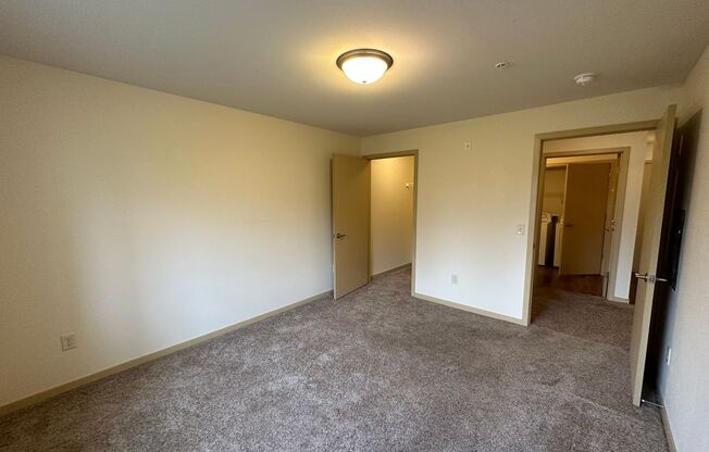 1 bed, 1 bath, 770 sqft, $1,455, Unit 4320-104