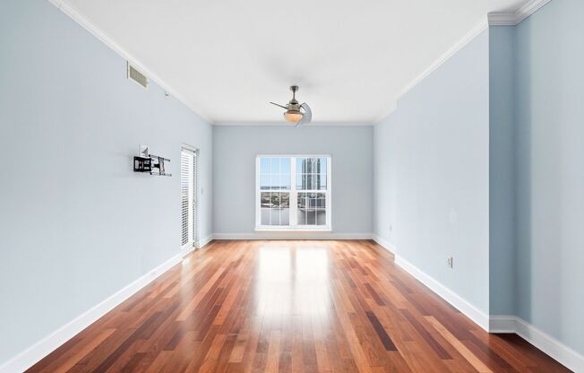 1 bed, 1 bath, 1,100 sqft, $2,495, Unit 400 E Bay Street #1810 (TP)