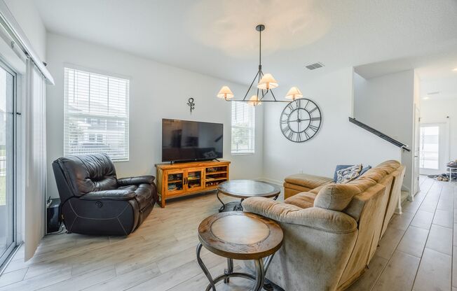 Beautiful 5 Bed/ 3 Bath Home for Rent at Storey Park in Lake Nona!