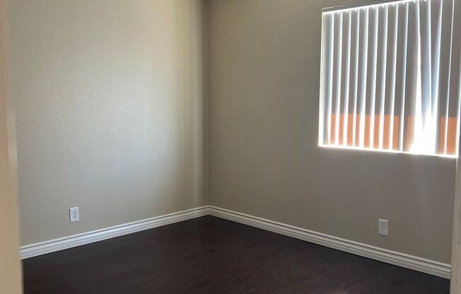 2 beds, 1 bath, $2,150, Unit 19