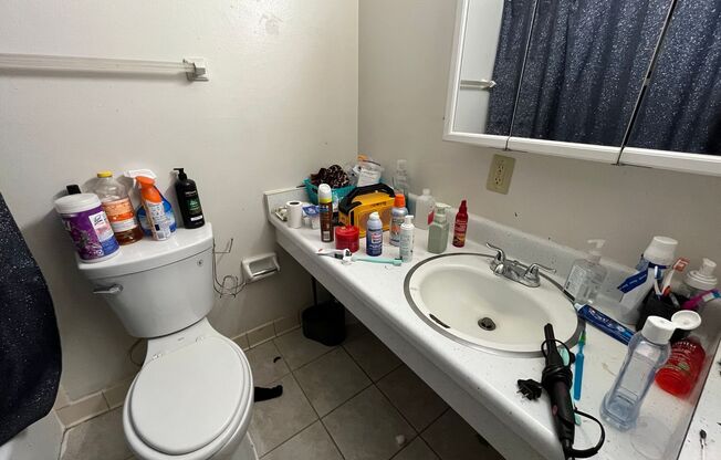 2 beds, 1 bath, $1,295, Unit 201