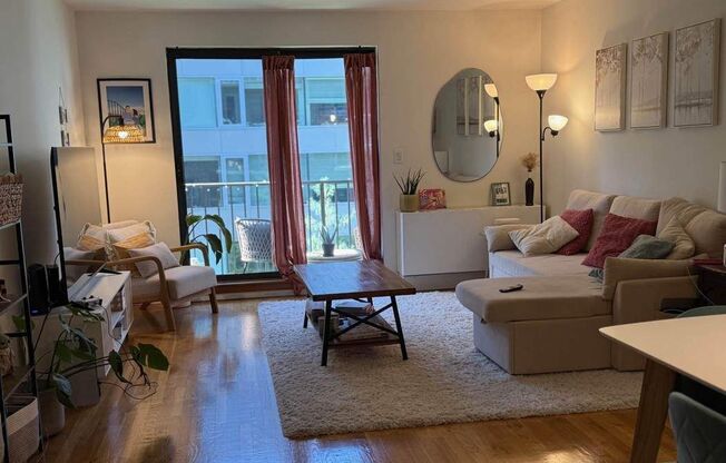 414 W 54 ST