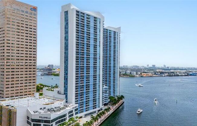 325 S Biscayne Blvd cu-2219, Miami, FL 33131