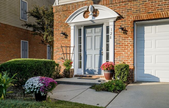 128 Ruby Walk