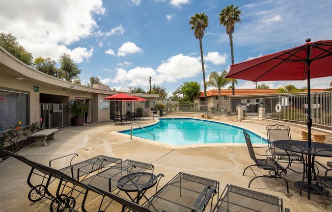 2 beds, 2 baths, 1,120 sqft, $2,400, Unit 015