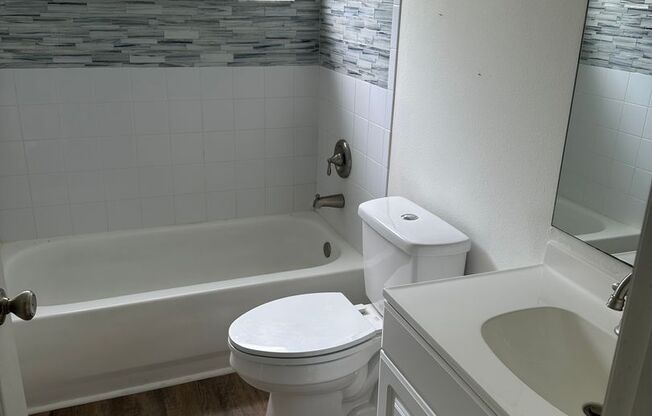 3 beds, 2 baths, $2,900