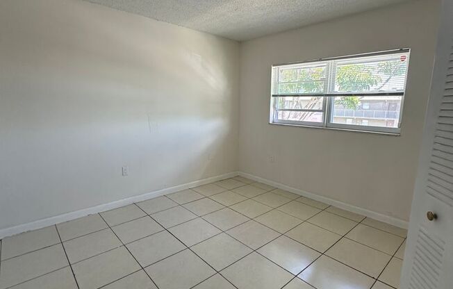 2 beds, 2 baths, $1,994, Unit 220