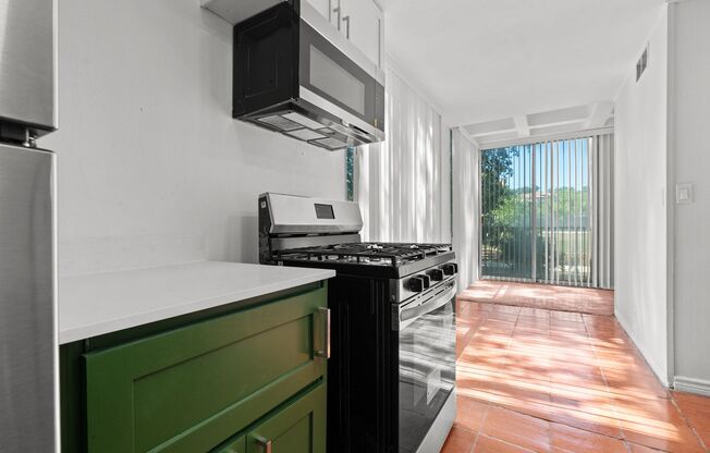 Four Oaks Apartments