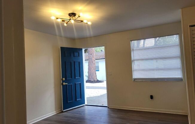 1 bed, 1 bath, $1,100, Unit Unit 3331