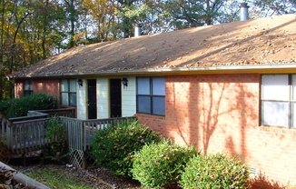 2 Bedroom Duplex in Watkinsville!