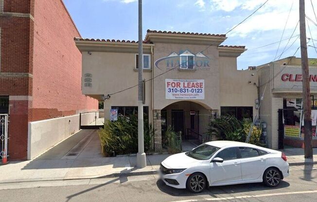 1020 1024 S GAFFEY ST