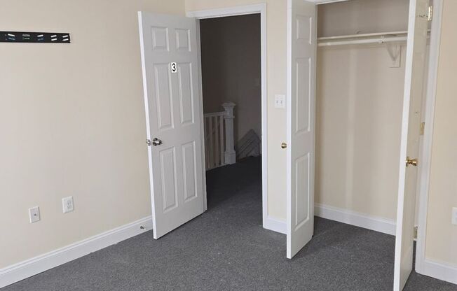 314 Lyndhurst Street Baltimore, MD 21229