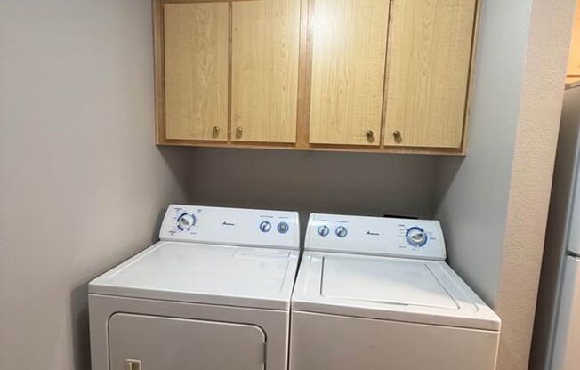 1 bed, 1 bath, $1,325, Unit 53