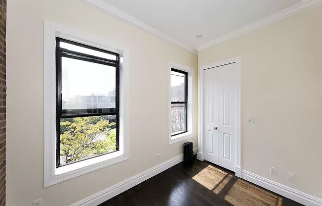 223 Mott St, New York NY 11#