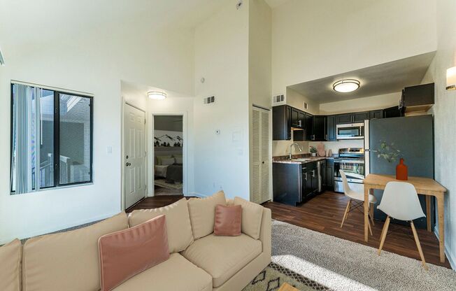 1 bed, 1 bath, 500 sqft, $895