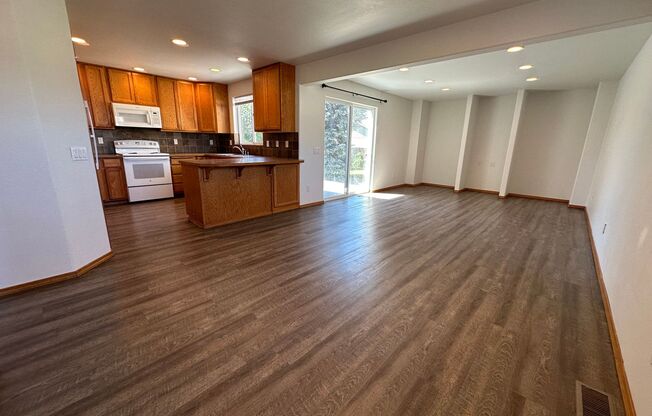Spacious 4 Bed, 2.5 Bath Home!