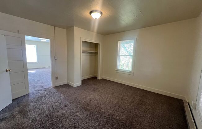 1 bed, 1 bath, $750, Unit 548 W Bonneville # 4