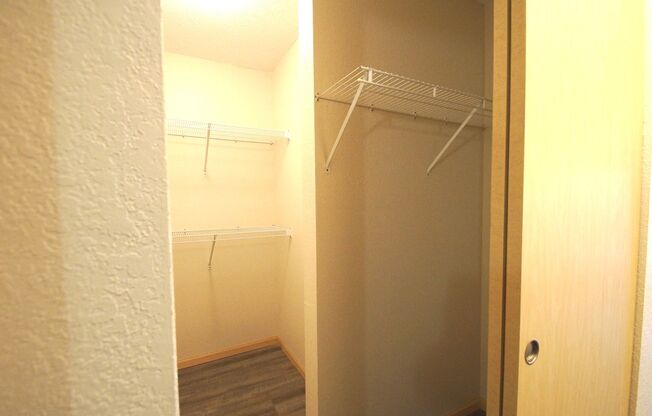 1 bed, 1 bath, 780 sqft, $1,334, Unit 302