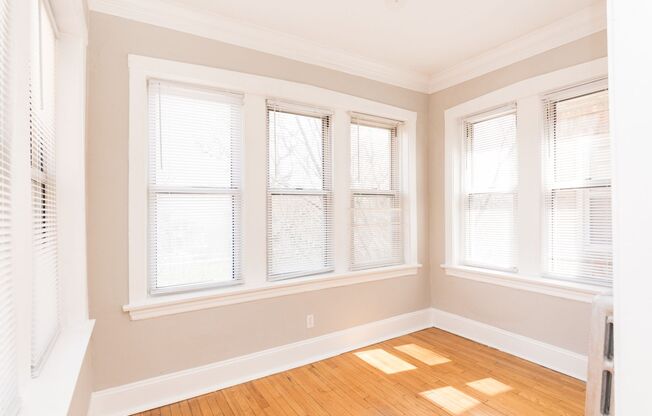 2 beds, 1 bath, 1,400 sqft, $2,095, Unit 1842 - 3B