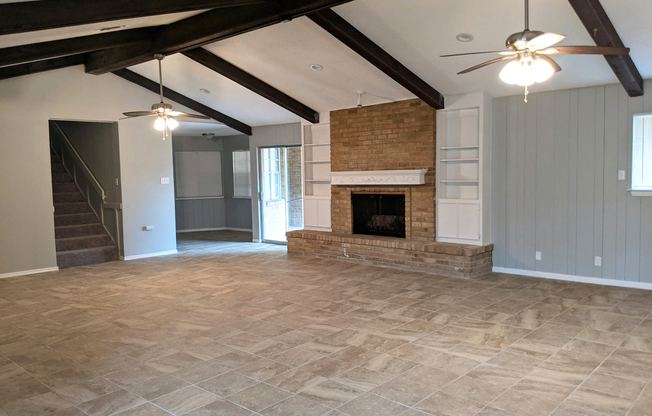 2330 BLOSSOM DR