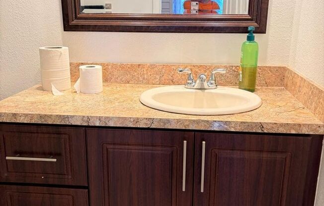 1641 FAIRWAY RD PEMBROKE PINES, FL 33026