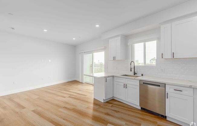 Studio, 1 bath, 513 sqft, $2,075, Unit 506