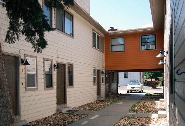 Central Boulder 2 Story Spacious Townhome