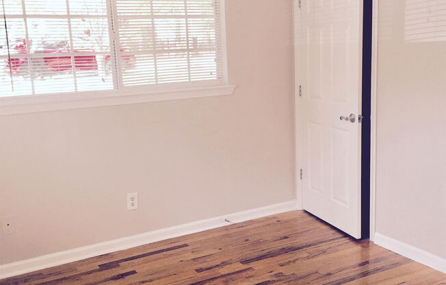 493 N. Highland Ave NE- 28
