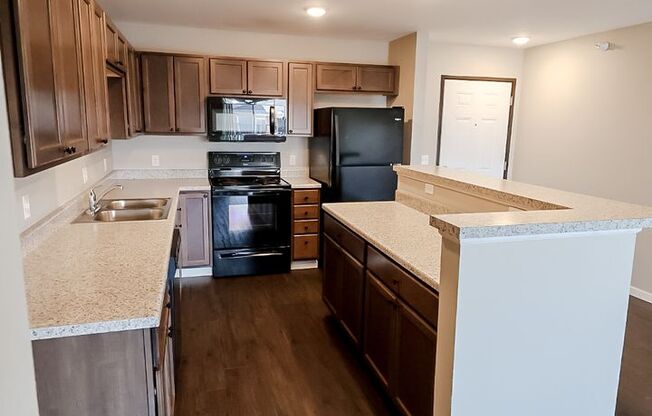 3 beds, 2 baths, 1,180 sqft, $1,500, Unit 3500-104
