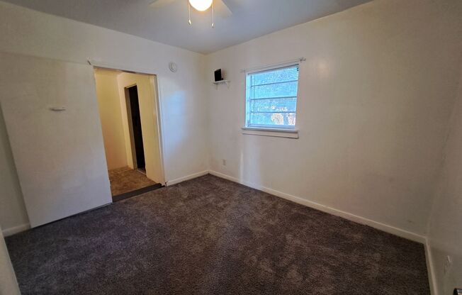 3 beds, 1 bath, $1,375