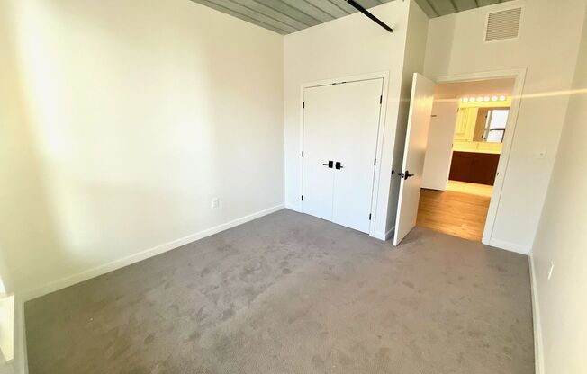 2 beds, 1 bath, 835 sqft, $2,295, Unit Unit 205