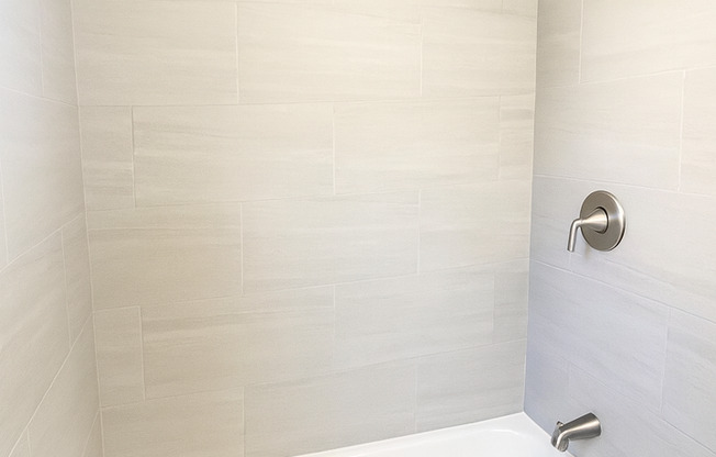 1 bed, 1 bath, 715 sqft, $1,875, Unit C-14