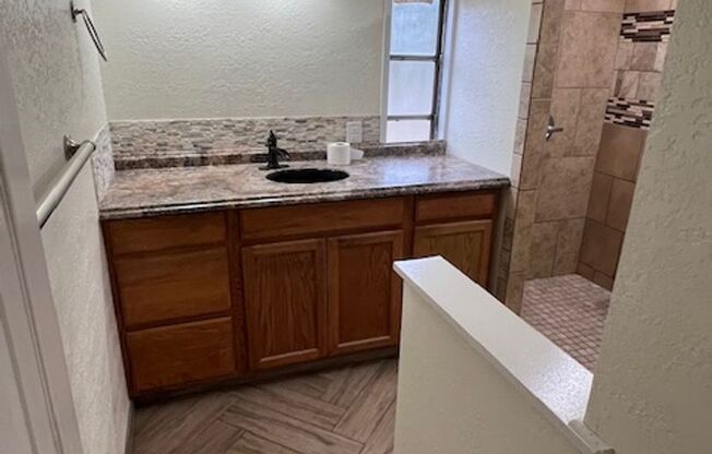 2 beds, 1 bath, $1,200, Unit 1