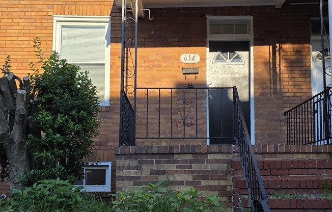 614 SAVAGE ST
