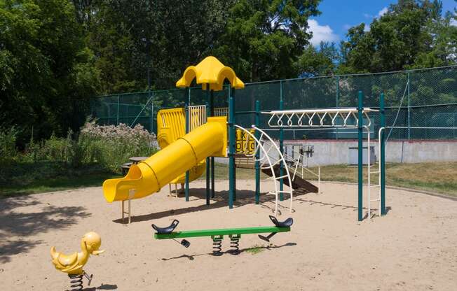 Willow Creek - Playground