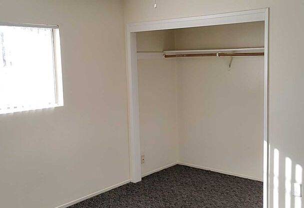 2 beds, 1 bath, 860 sqft, $1,225, Unit 1015 L ST D