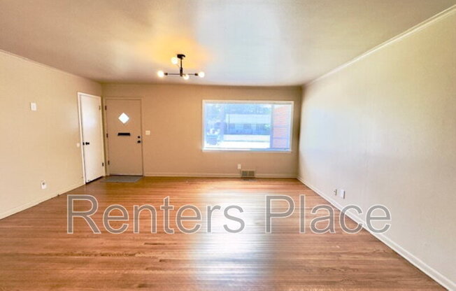 1045 E 53 ST