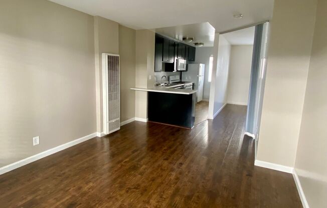 Studio, 1 bath, 455 sqft, $1,885, Unit 63-104