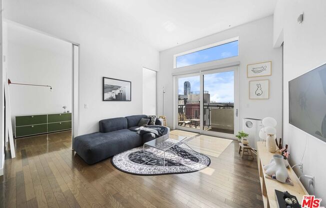 2 beds, 2 baths, 1,020 sqft, $3,200, Unit 610