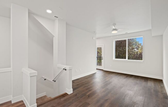 2 beds, 2.5 baths, 1,146 sqft, $2,995, Unit 7828-102