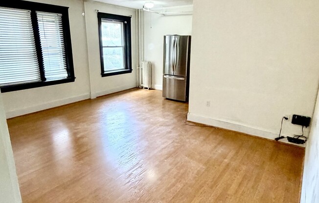 1607 Commonwealth Ave