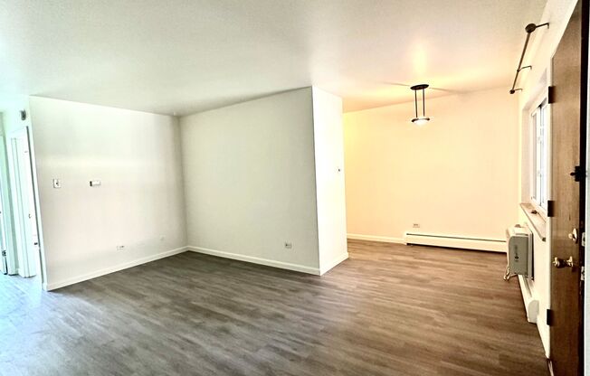 Spacious 1 Bed/1bath close to CU with Reserved Parking