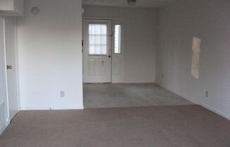 2 beds, 1 bath, 950 sqft, $1,135, Unit 1326-4