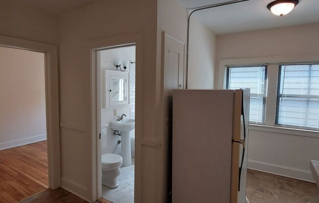 1 bed, 1 bath, 590 sqft, $1,039, Unit 204