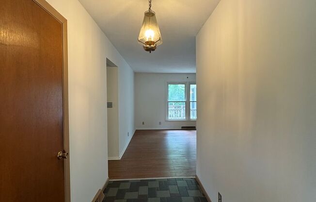 3025 Greenbrier Avenue