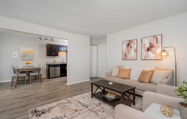 1 bed, 1 bath, 700 sqft, $1,475, Unit 751-307