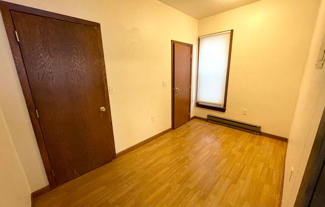 1 bed, 1 bath, $675, Unit Apt 3