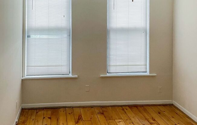 2 beds, 1 bath, 810 sqft, $3,000, Unit 1208WR-3